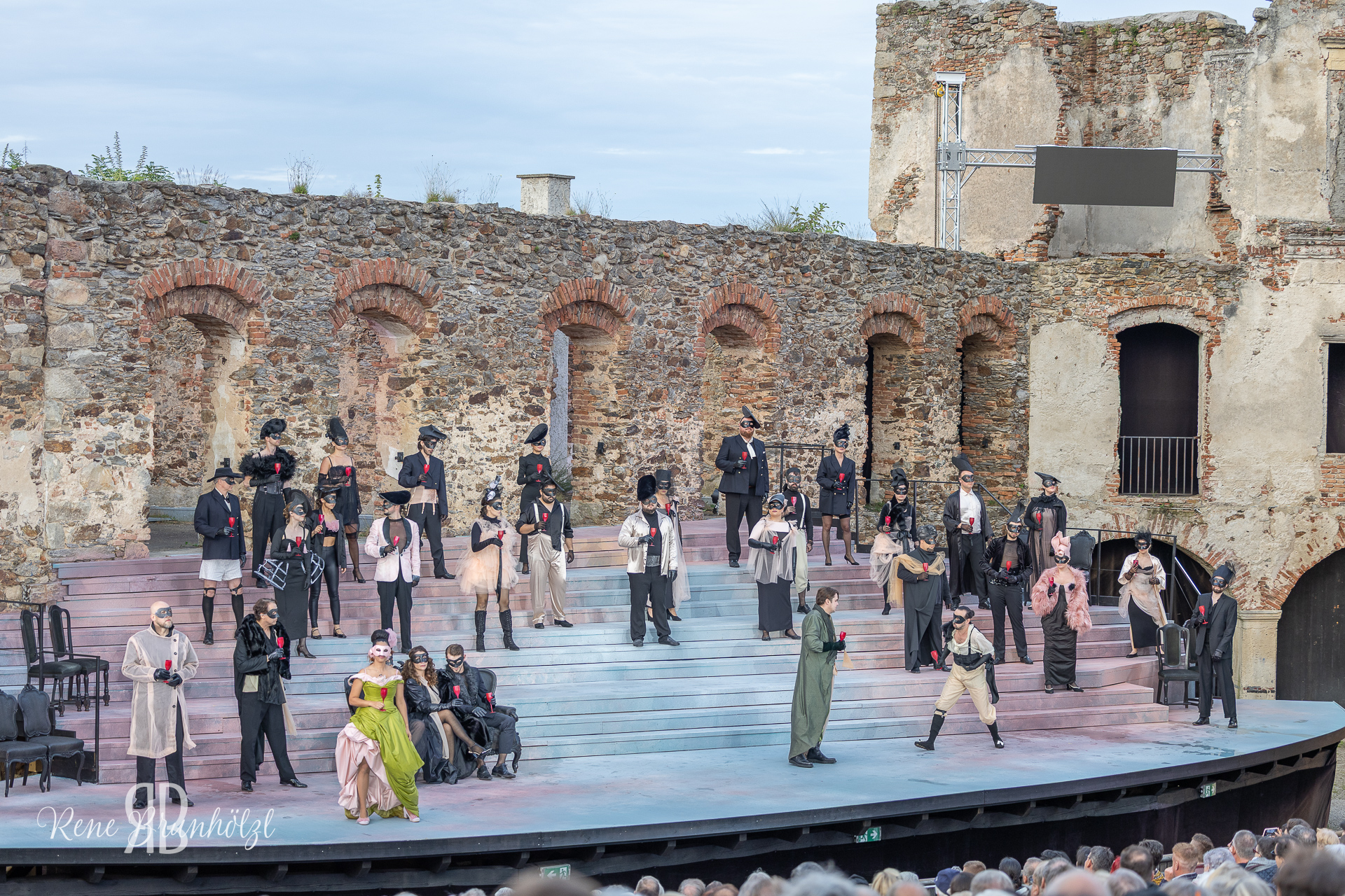 12.07.-PREMIERE LA TRAVIATA-OPER BURG GARS